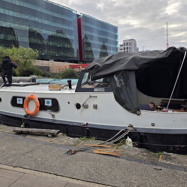 Crew steering Jonge Jan