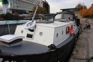 Jonge Jan docked