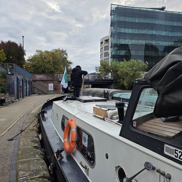 Crew steering Jonge Jan