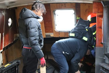 Men in Jonge Jan interior